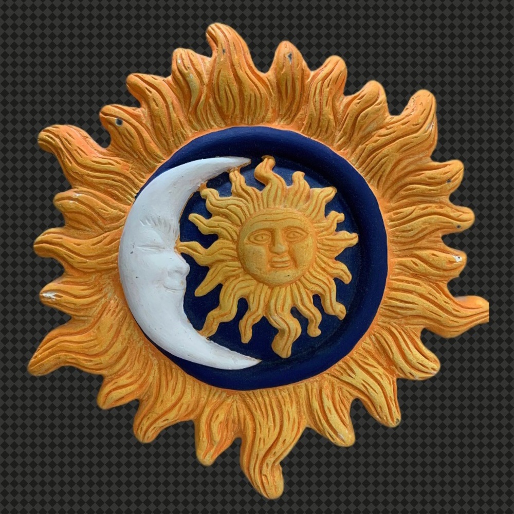 Vintage Celestial Wall Hanging – Sun & Moon 🌙☀️